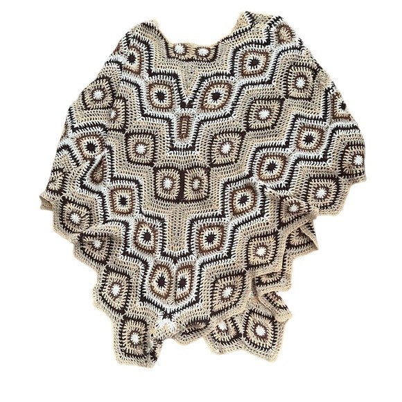 Crochet Brown & Cream Poncho Boho Knit - Picture 4 of 7
